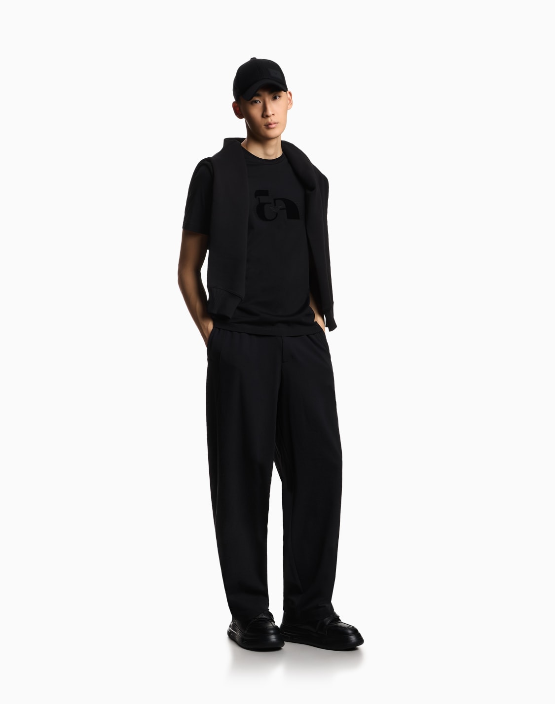 jersey-t-shirt-with-op-art-embroidery-black--emporio-armani