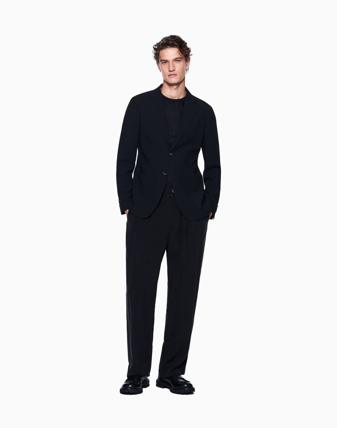 upton-line-single-breasted-jacket-in-virgin-wool-crpe-black--giorgio-armani