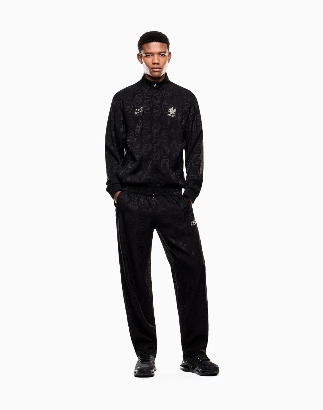 tracksuits-black--ea7