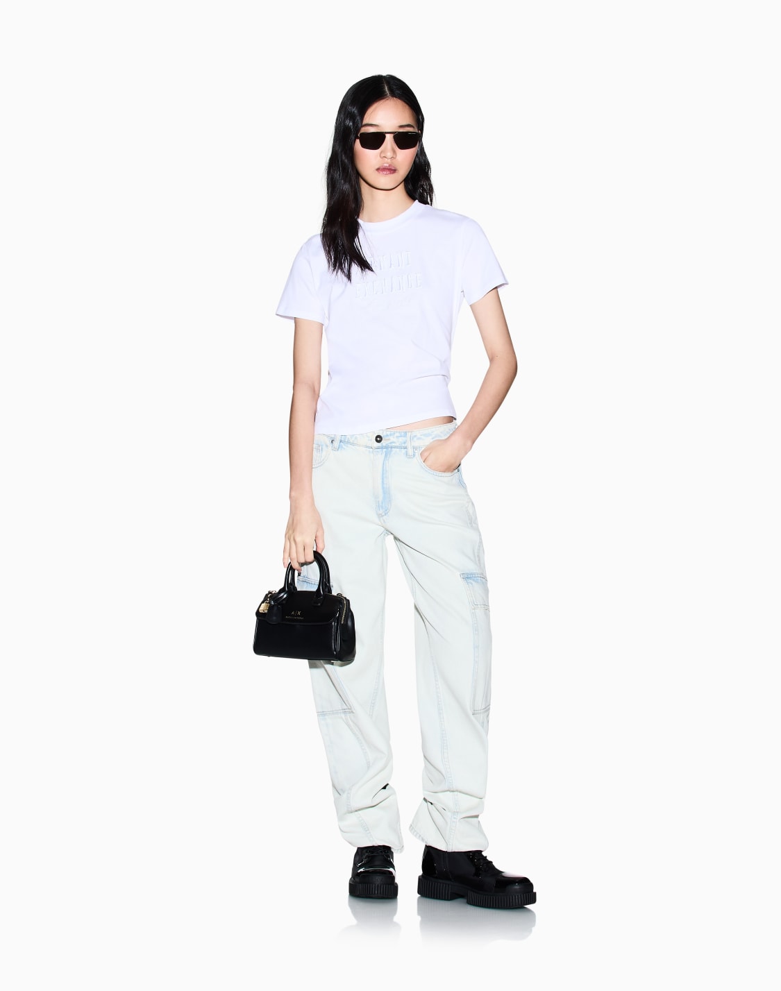 エンブロイダリロゴ-半袖クルネックtシャツ-ホワイト--armani-exchange