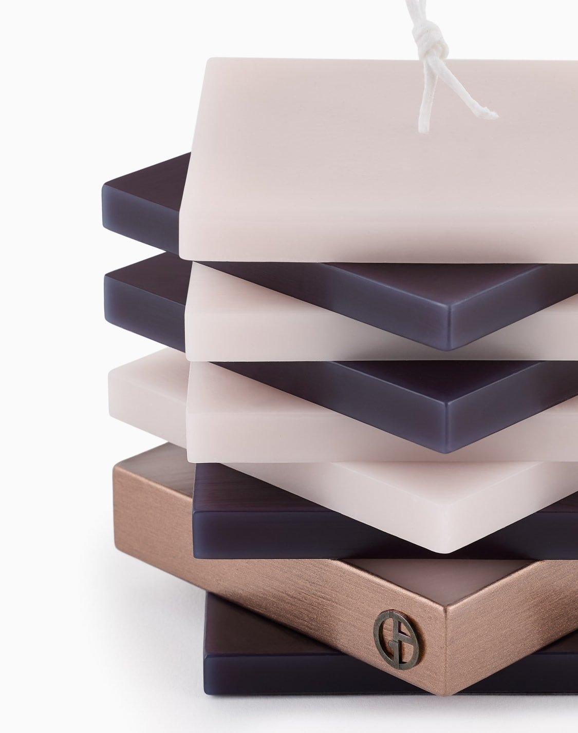 frisbee-candle-gold--armani-casa