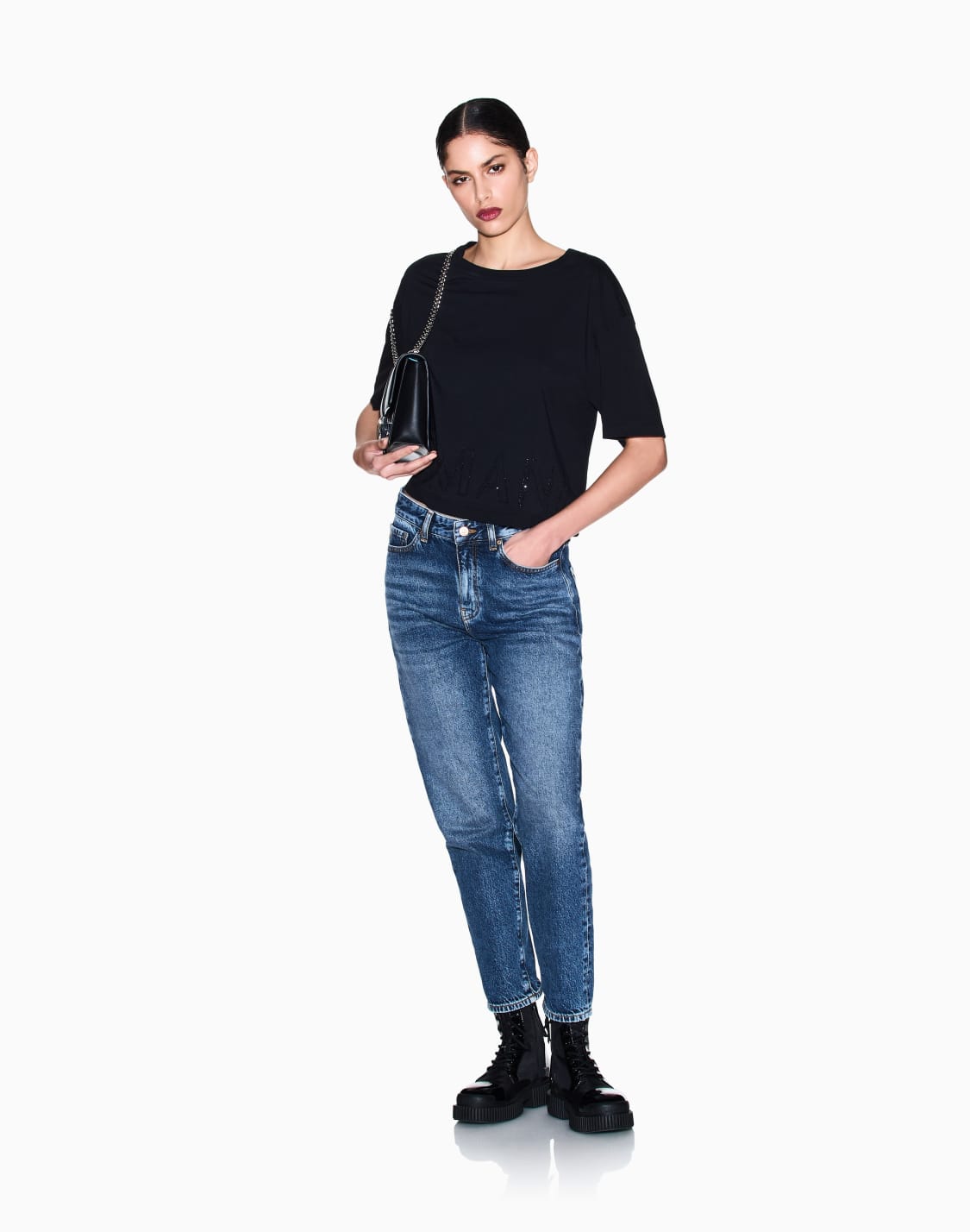 ビッグロゴ-半袖クルネックtシャツ-ブラック--armani-exchange