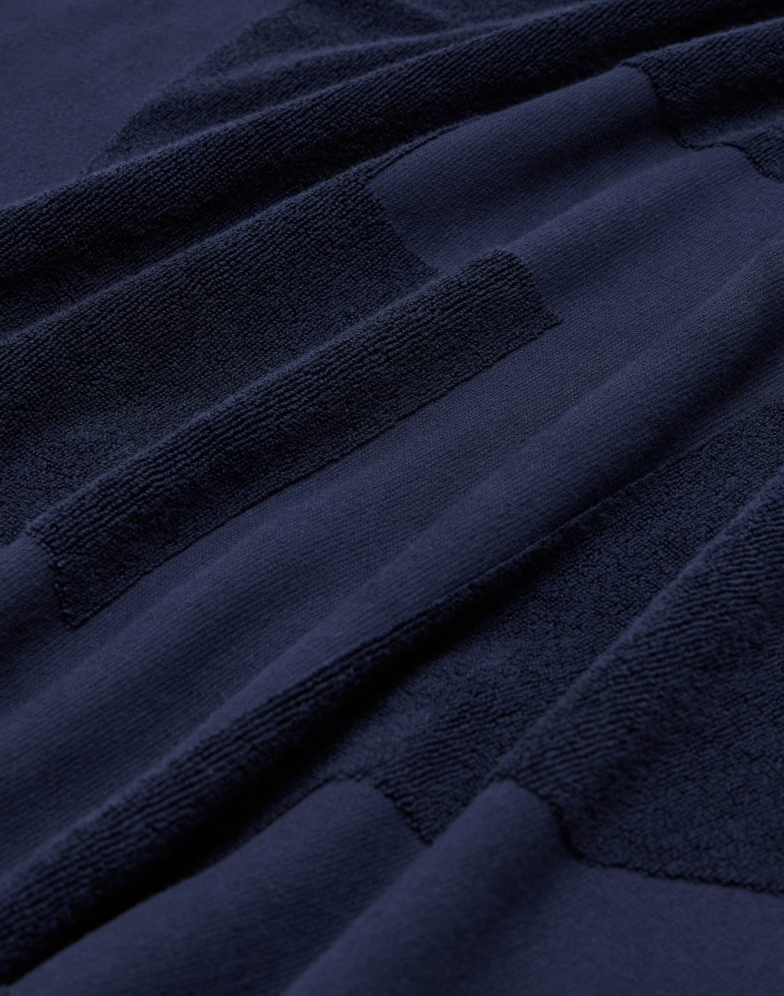 telo-mare-in-cotone-con-logo-jacquard-blu-navy--giorgio-armani