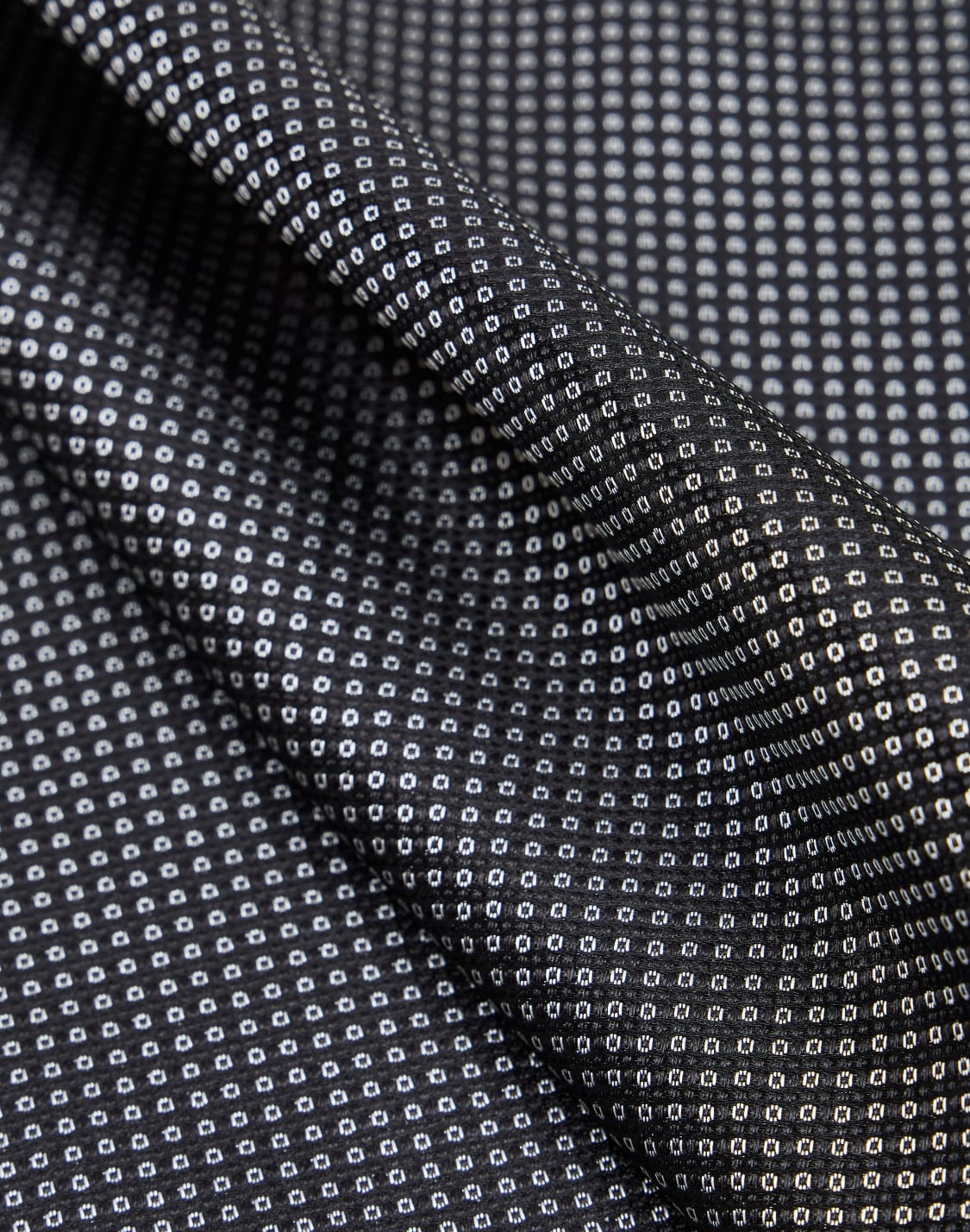 geometric-silk-jacquard-pocket-square-black--giorgio-armani
