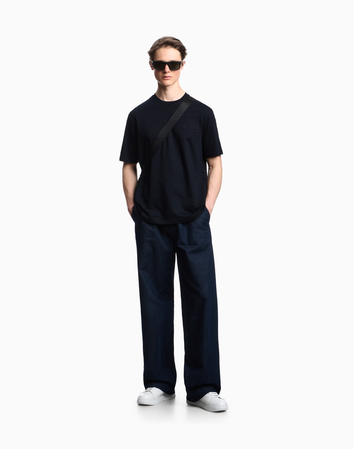 jersey-de-punto-con-motivo-ptico-en-tejido-jacquard-icon-asv-azul--emporio-armani