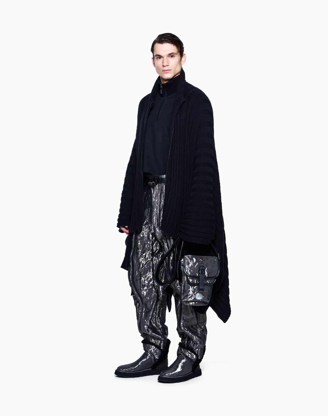 giorgio-armani-neve-mock-neck-jumper-in-modal-and-cashmere-black--giorgio-armani