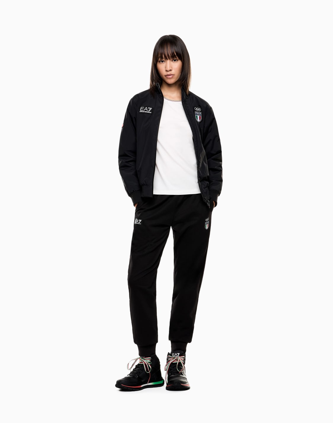 chaqueta-marinera-con-cremallera-completa-en-tejido-tcnico-negro--ea7