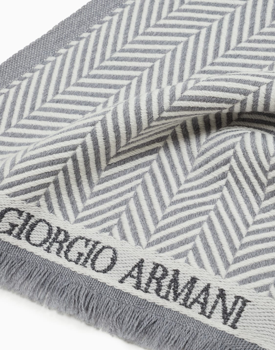 chevron-jacquard-wool-scarf-grey--giorgio-armani