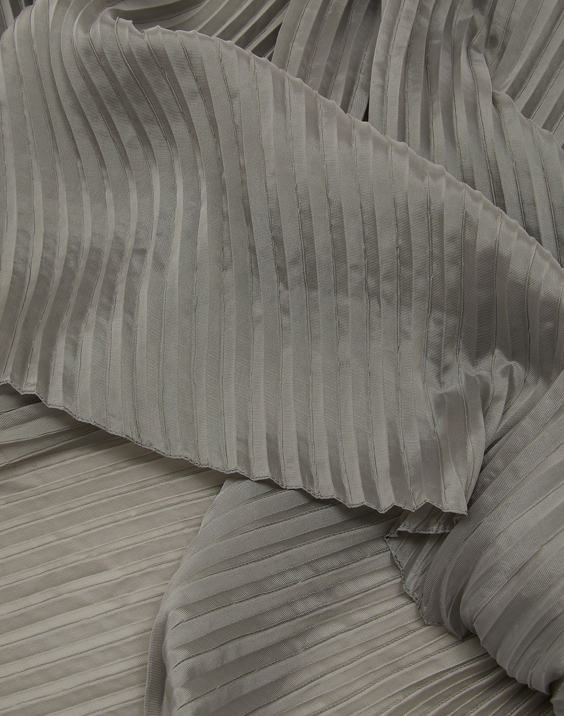 pleated-stole-grey--emporio-armani