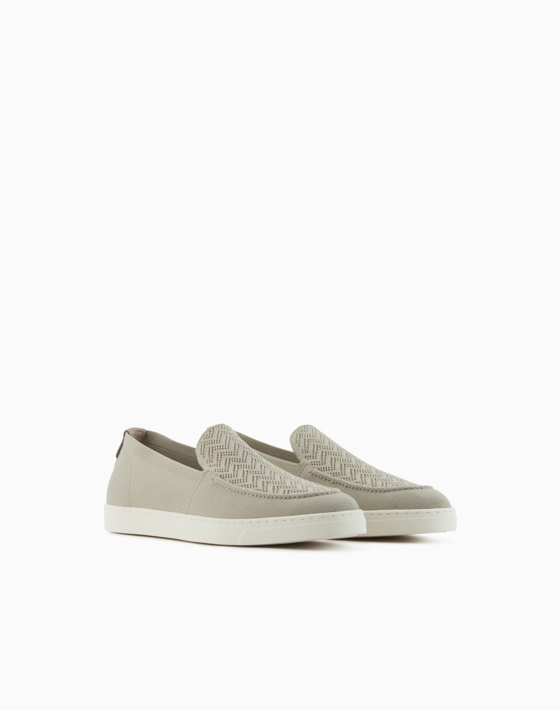 zapatos-sin-cordones-de-tejido-jacquard-con-motivo-chevrn-asv-beige--giorgio-armani
