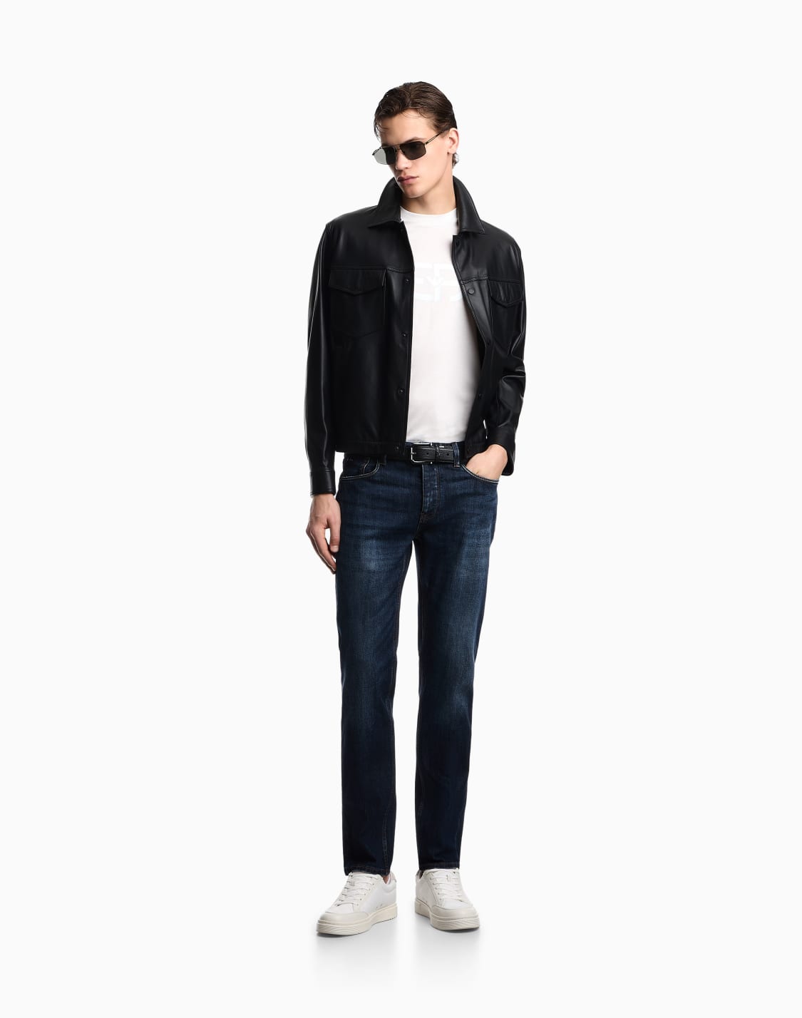 slim-fit-jeans-j75-aus-elastischem-stonewash-komfort-denim-86-oz-blau--emporio-armani