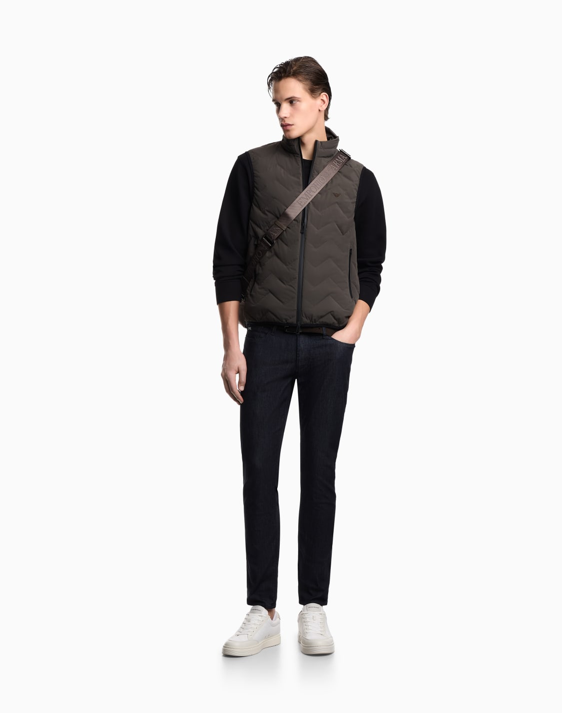 water-repellent-chevron-quilted-nylon-spandex-sleeveless-down-jacket-grey--emporio-armani