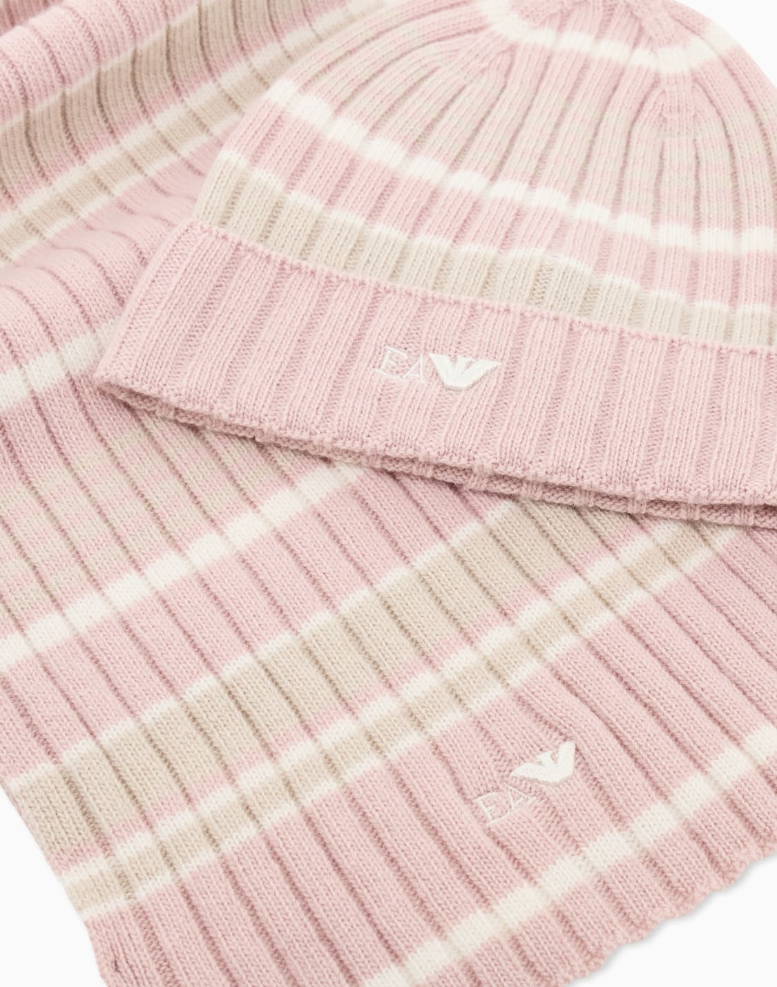 knitwear-set-with-ribbed-beanie-and-scarf-with-folded-brim-patterned--emporio-armani