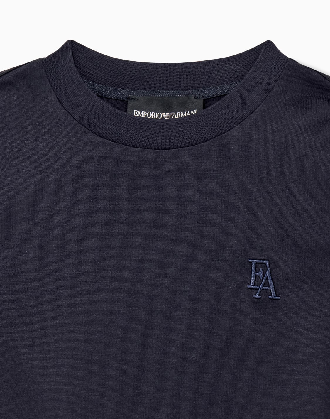 t-shirt-in-jersey-di-lyocell-e-cotone-con-logo-ricamato-blu-navy--emporio-armani