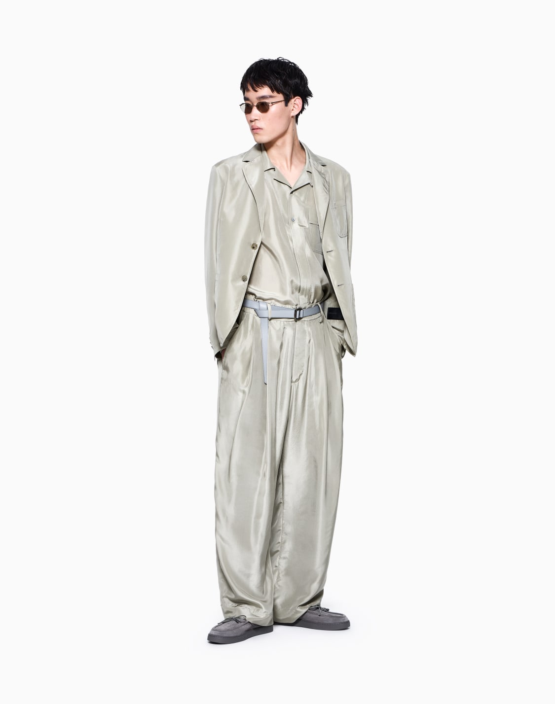 chemise-coupe-oversize-en-soie-habotai-unie-vert--giorgio-armani