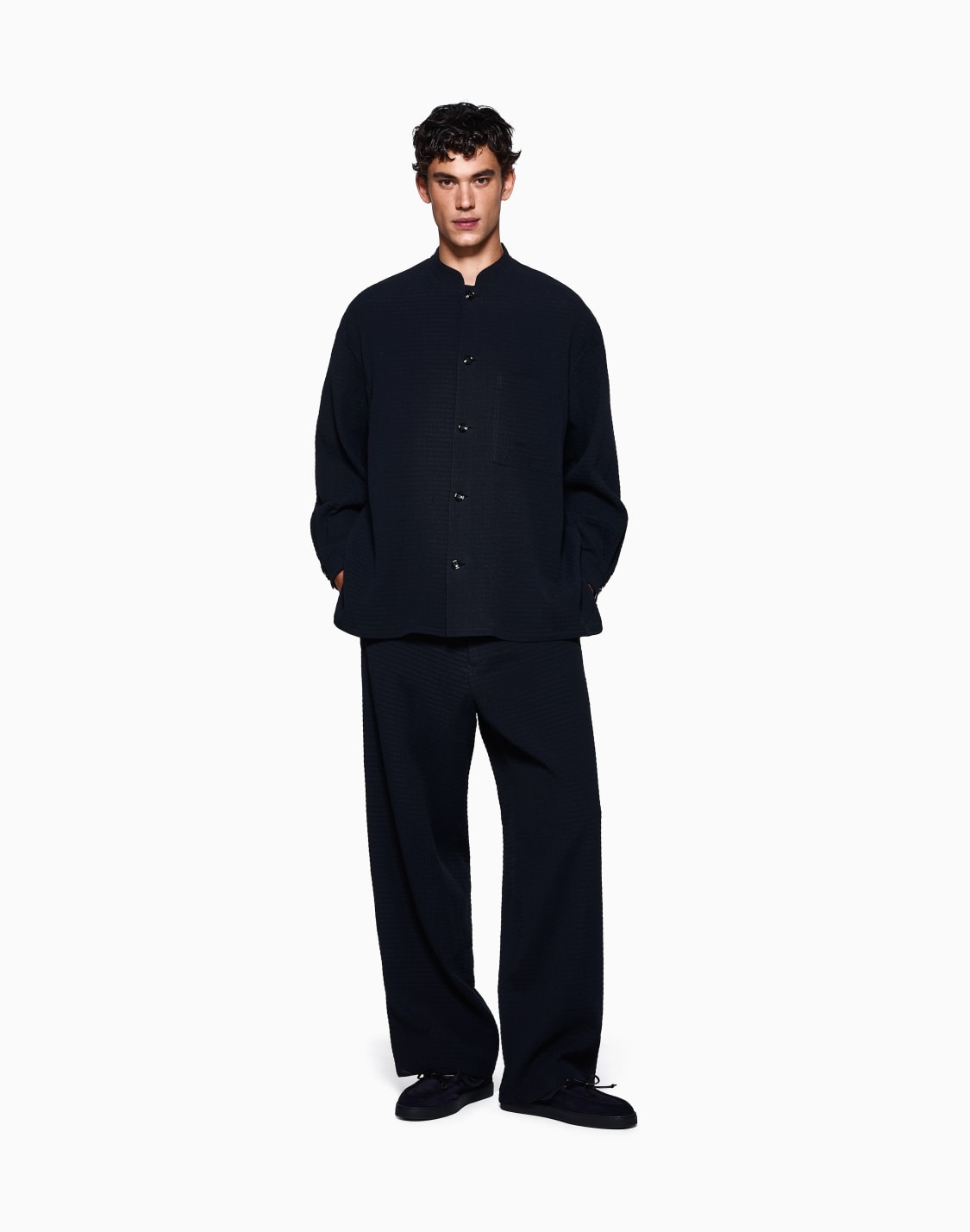 stoffhose-aus-seersucker-mit-viskose-und-cupro-blau--giorgio-armani