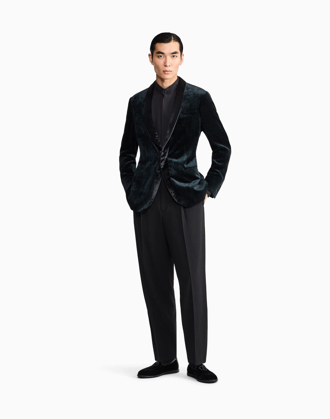 single-pleated-trousers-in-wool-crepe-negro--giorgio-armani