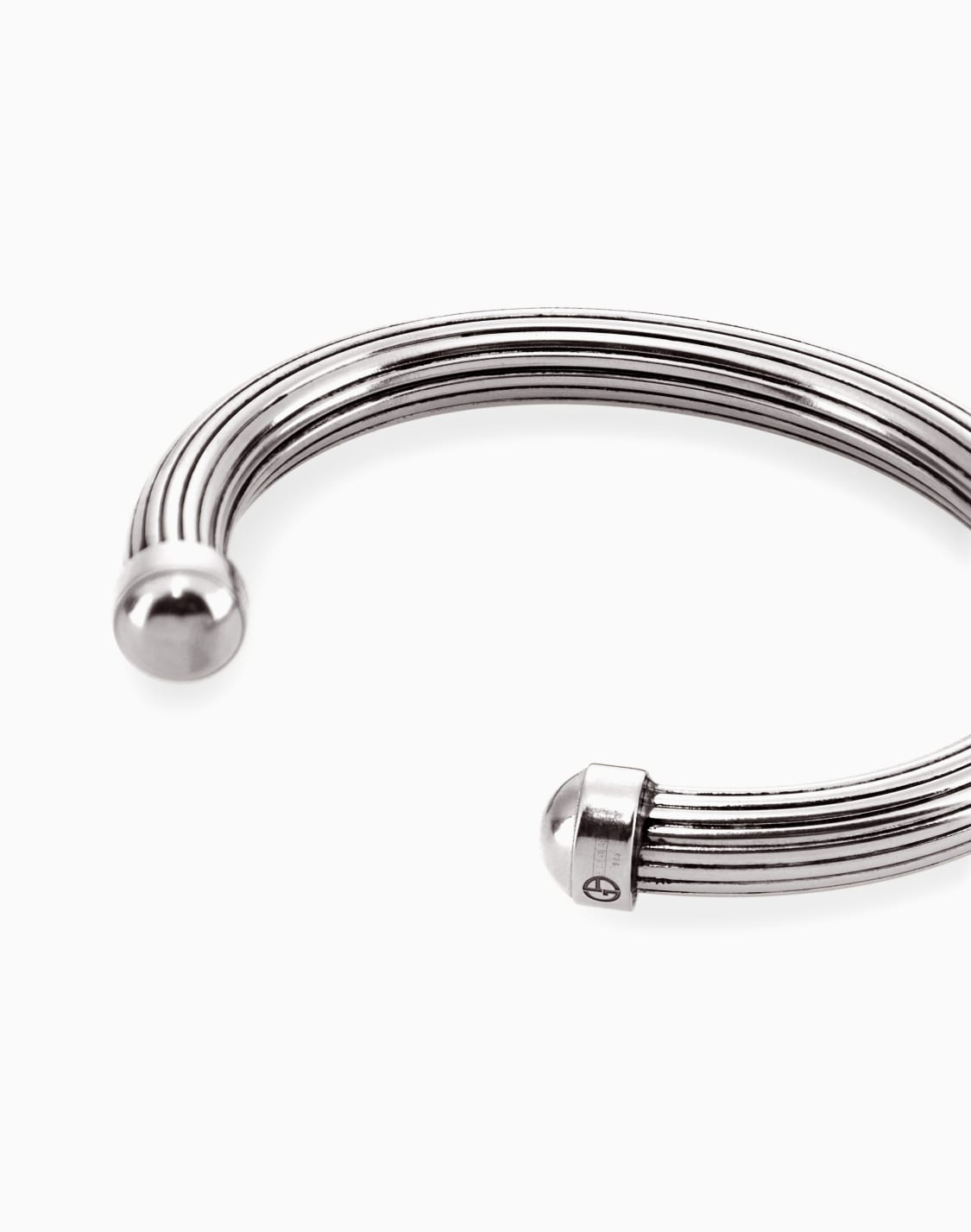 armreif-aus-silber-mit-gerippter-struktur-und-offenen-enden-silber--giorgio-armani