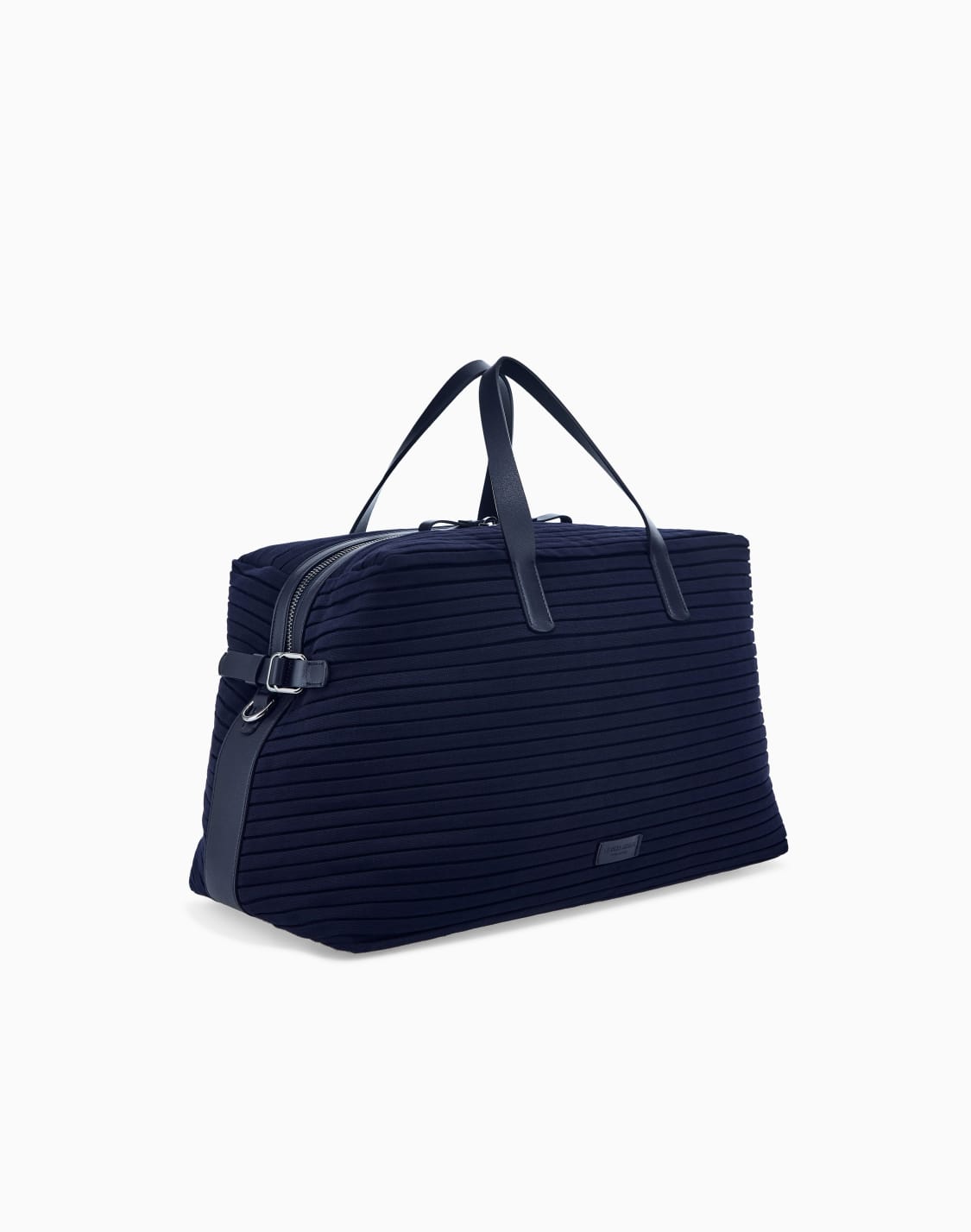 voyages-et-bagages-bleu-marine--giorgio-armani