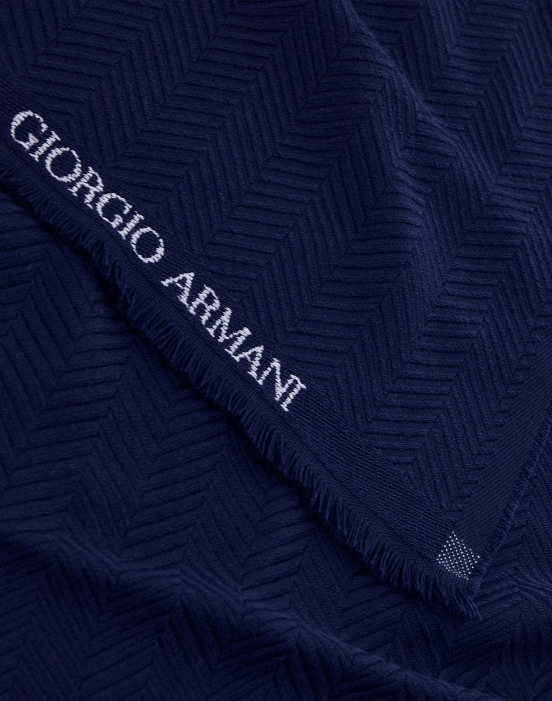 scarf-in-virgin-wool-navy-blue--giorgio-armani