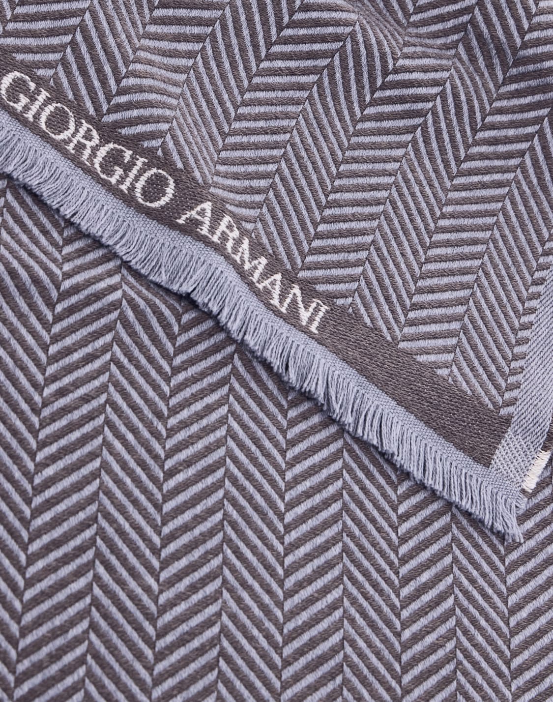 scarf-in-virgin-wool-beige--giorgio-armani