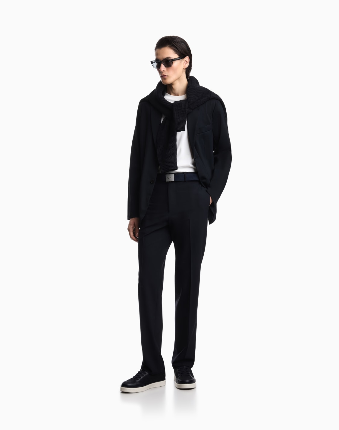 blazer-aus-stretch-nylon-marineblau--emporio-armani