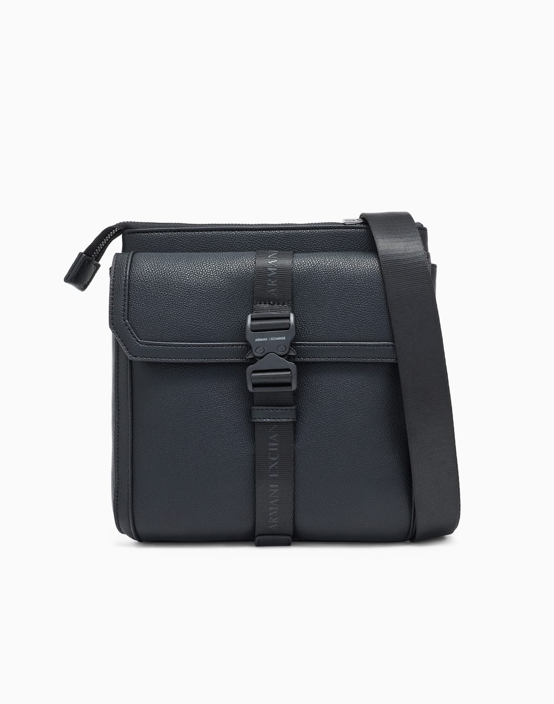 axロゴ-バックルディテル-フラットショルダバッグ-ブラック--armani-exchange