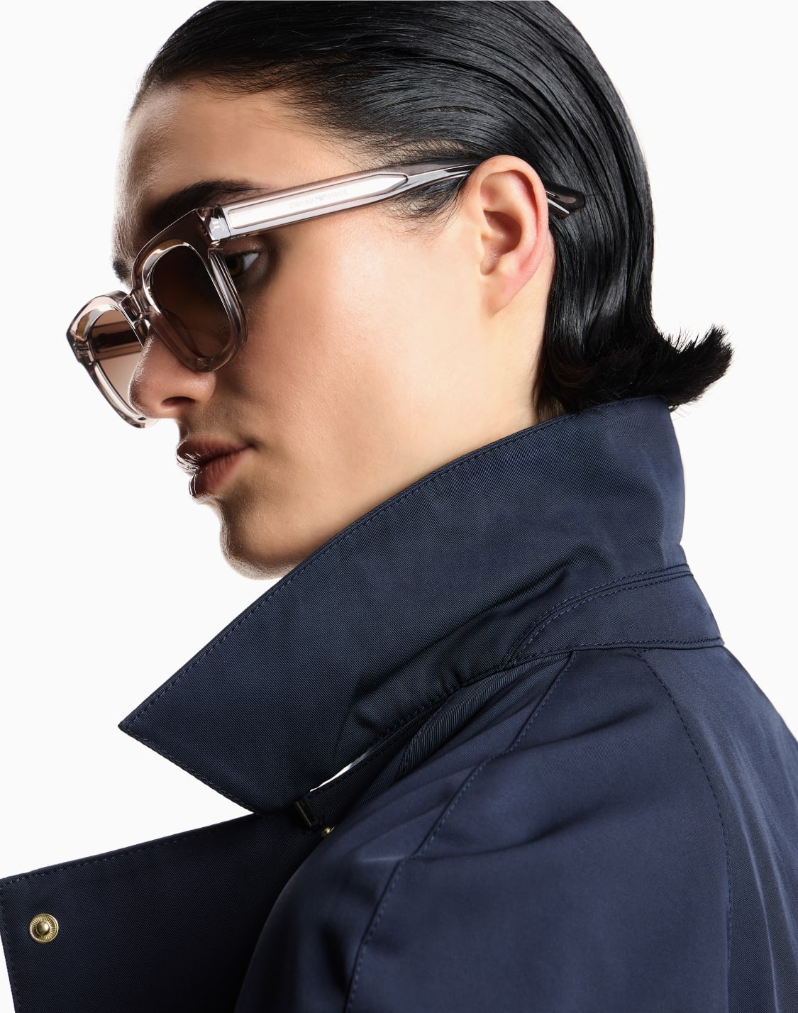 lunettes-de-soleil-beige--emporio-armani