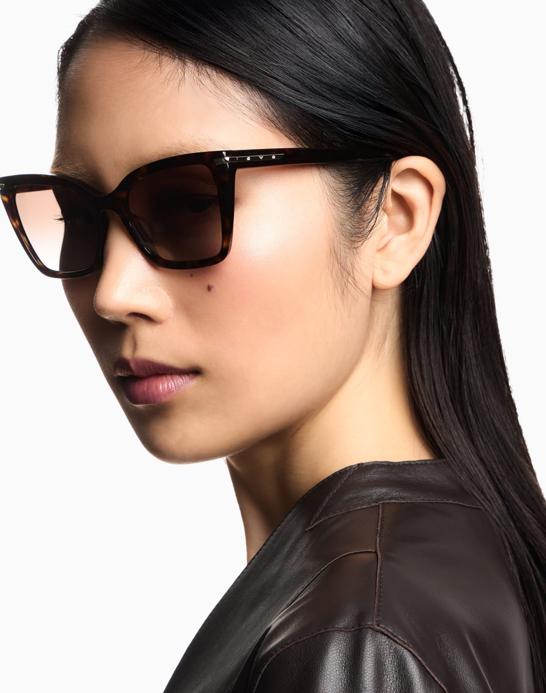 occhiali-da-sole-da-donna-forma-butterfly-multicolore--emporio-armani