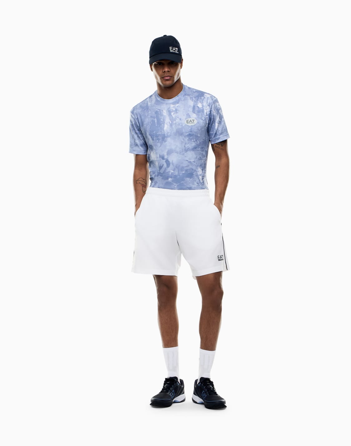 camiseta-con-estampado-tennis-pro-de-tejido-tcnico-ventus7-celeste--ea7