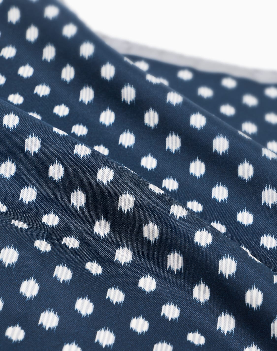 asv-ポケットチフ-シルク-プリント-ネイビブル--giorgio-armani