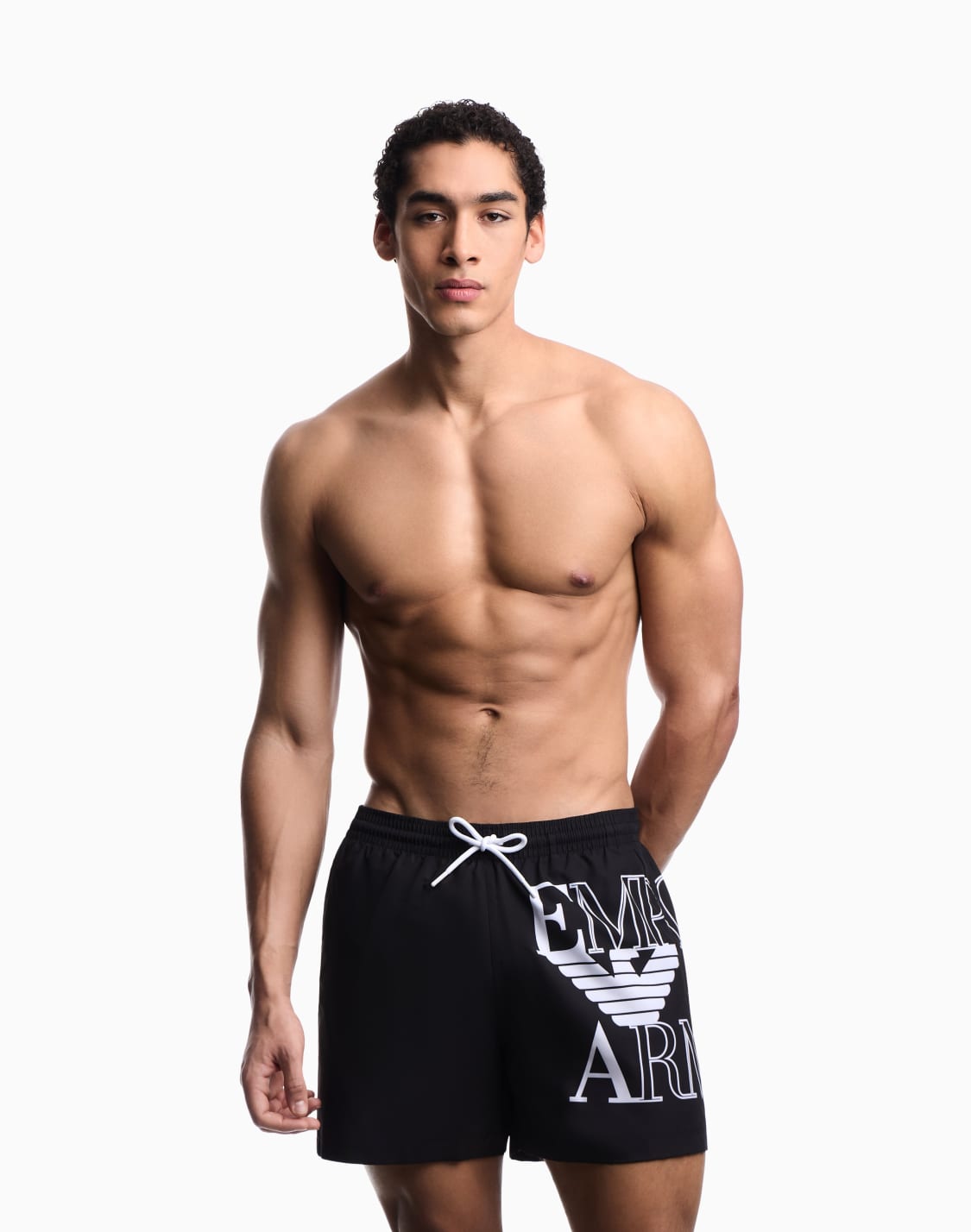 short-de-bain-avec-logo-audacieux-noir--emporio-armani