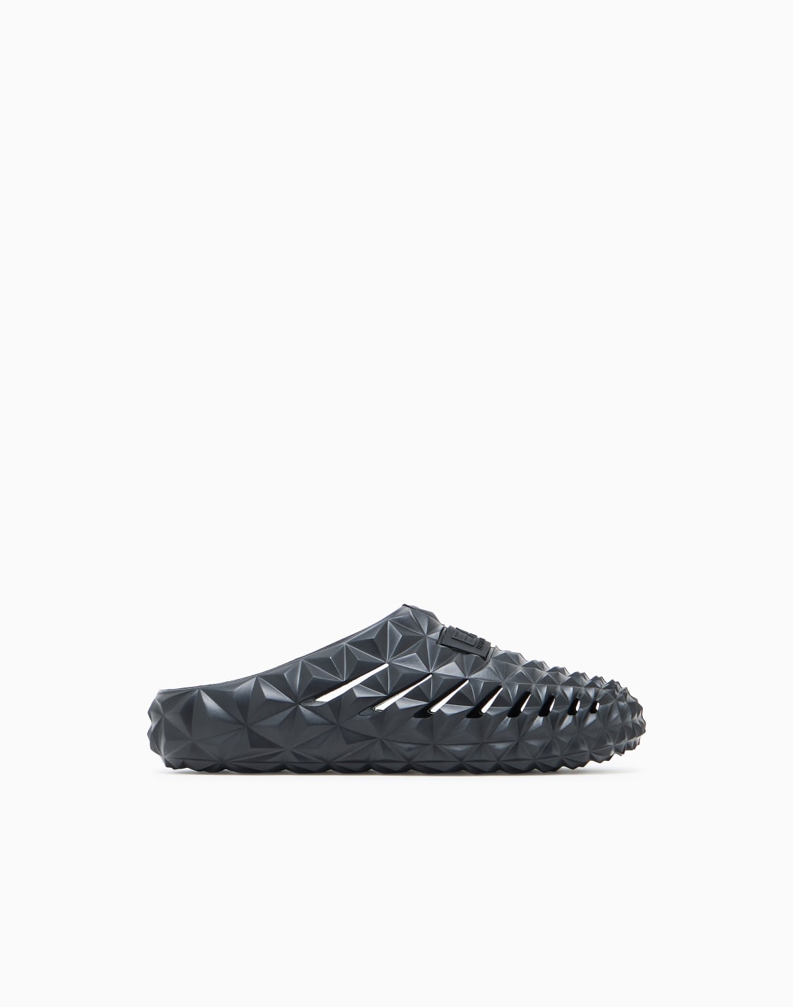 beachwear-slippers-in-ethyl-vinyl-acetate-ブラック--ea7