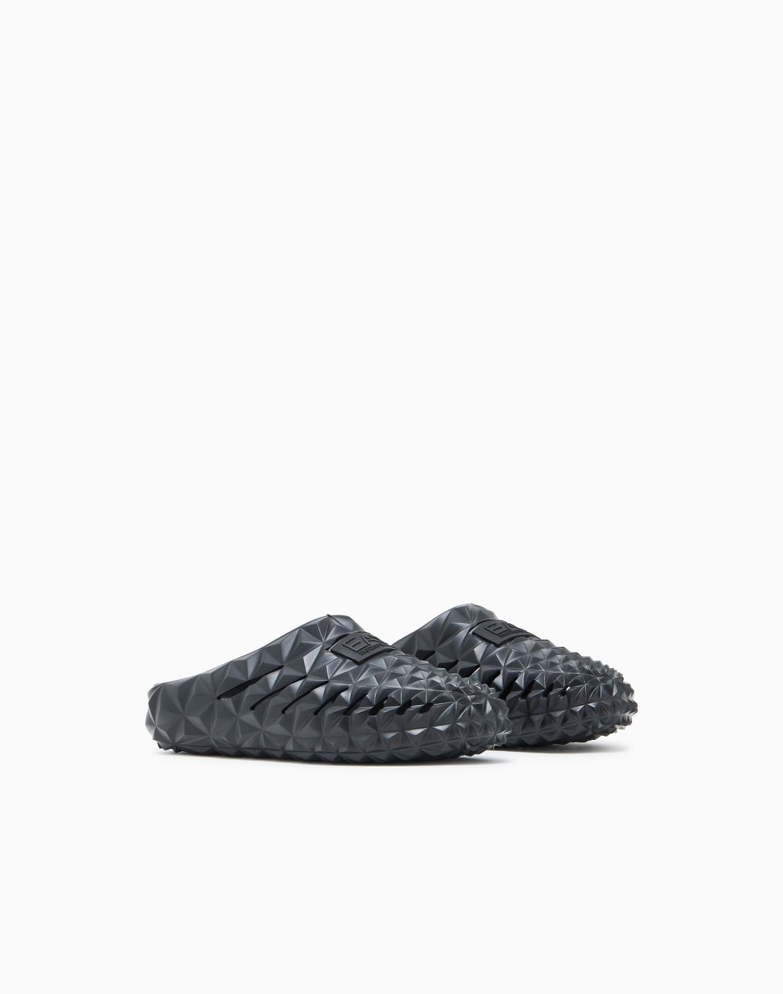 beachwear-slippers-in-ethyl-vinyl-acetate-ブラック--ea7