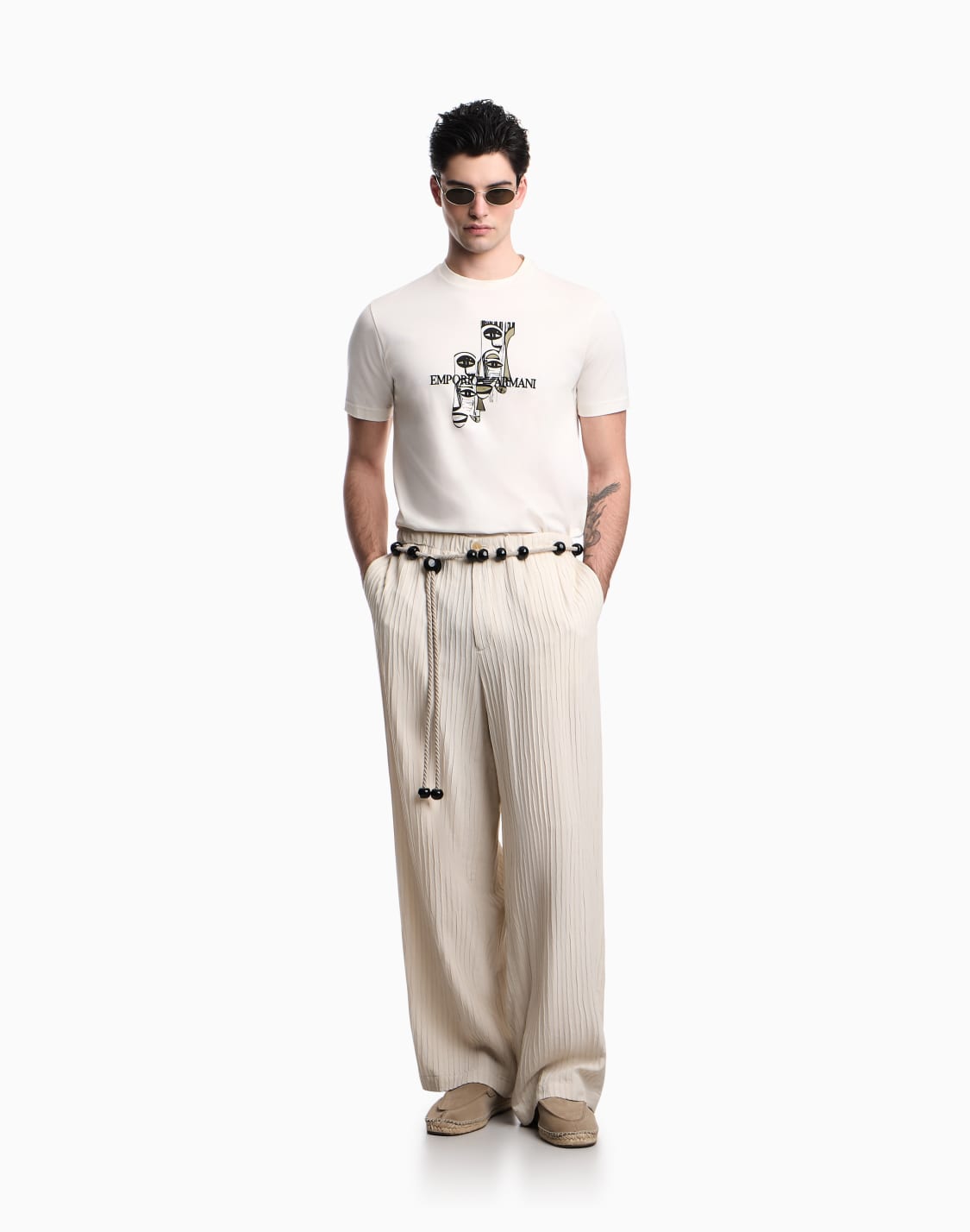 camiseta-de-punto-con-estampado-tribal-blanco--emporio-armani