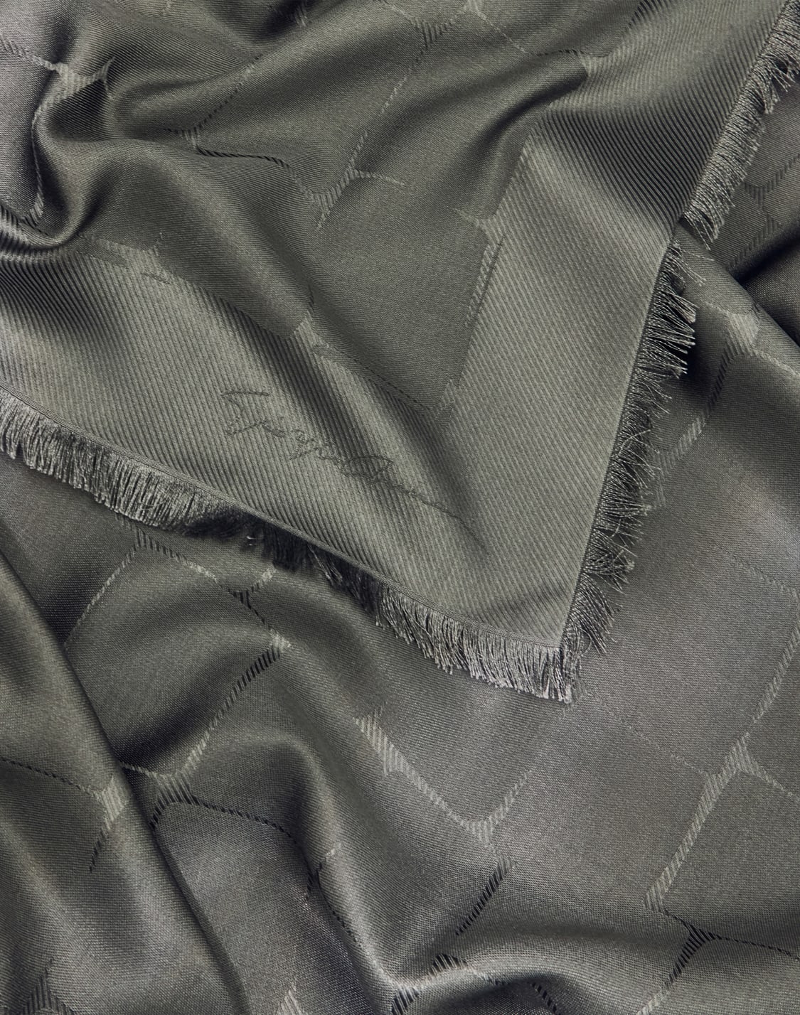 foulard-in-silk-jacquard-grey--giorgio-armani