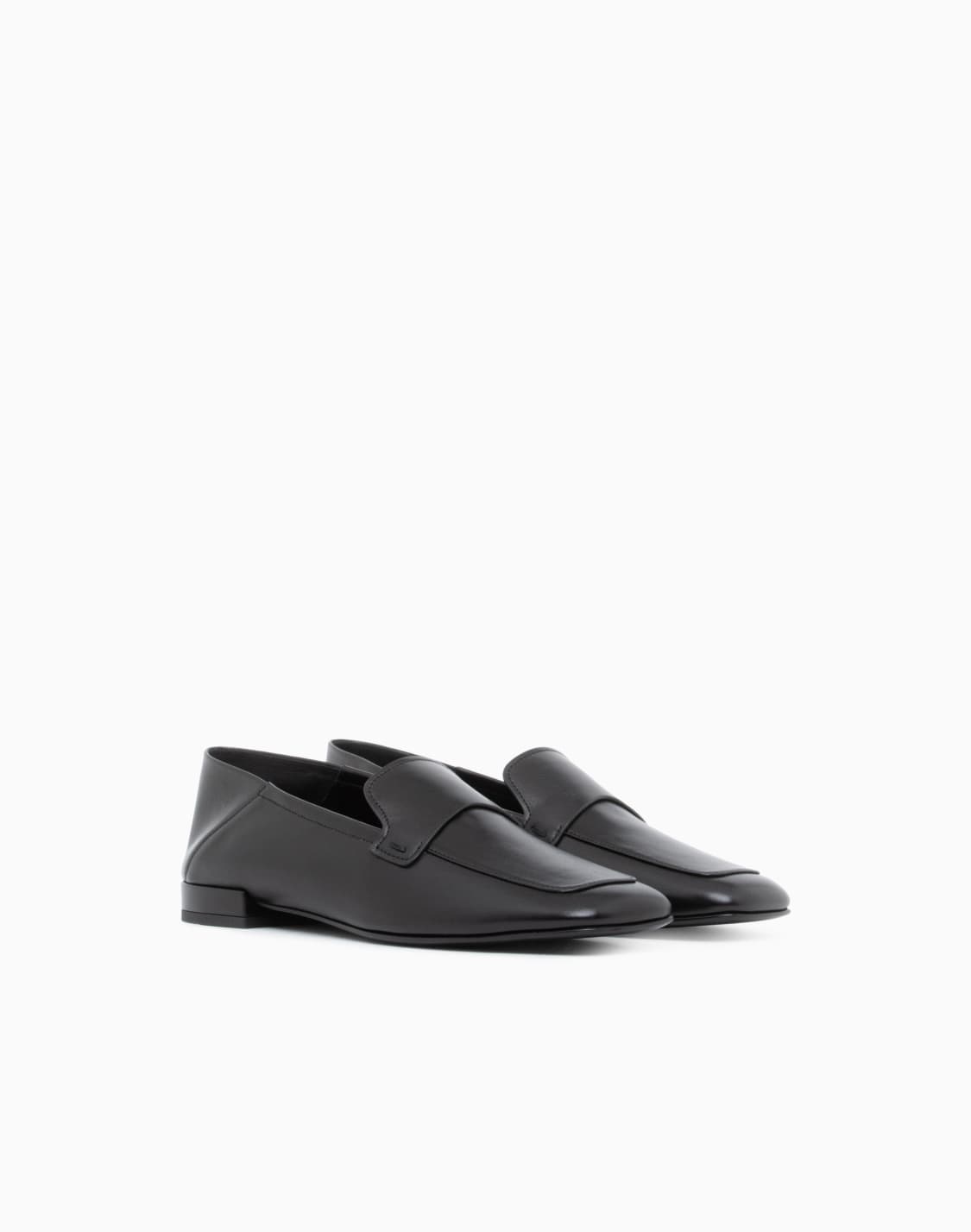 loafer-in-leather-with-a-leather-sole-black--giorgio-armani