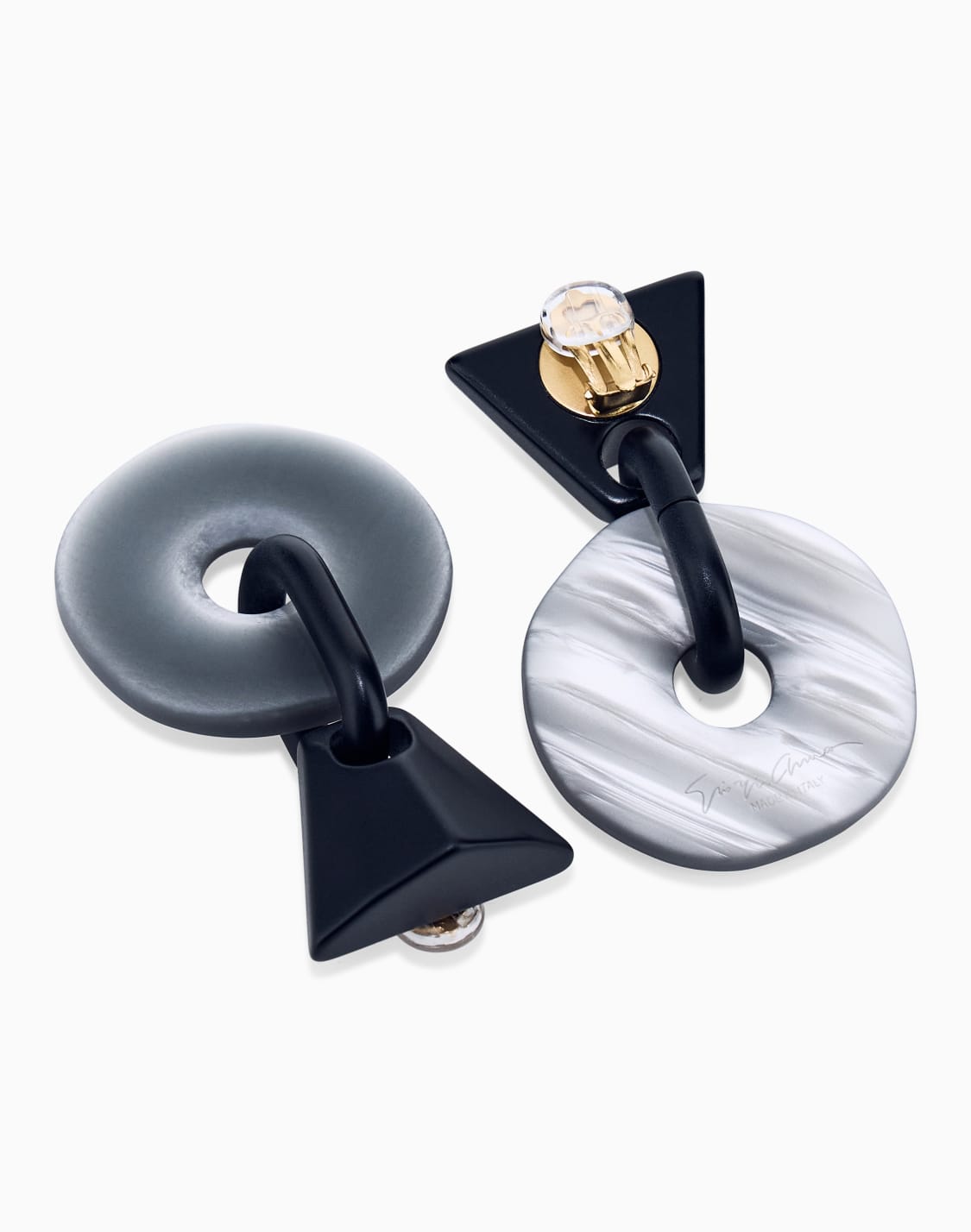 pendientes-geomtricos-de-metacrilato-mate-y-latn-gris--giorgio-armani