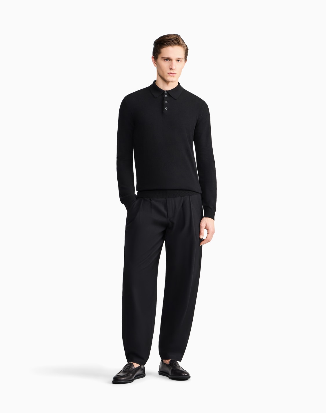 polo-de-cachemir-de-manga-larga-negro--giorgio-armani