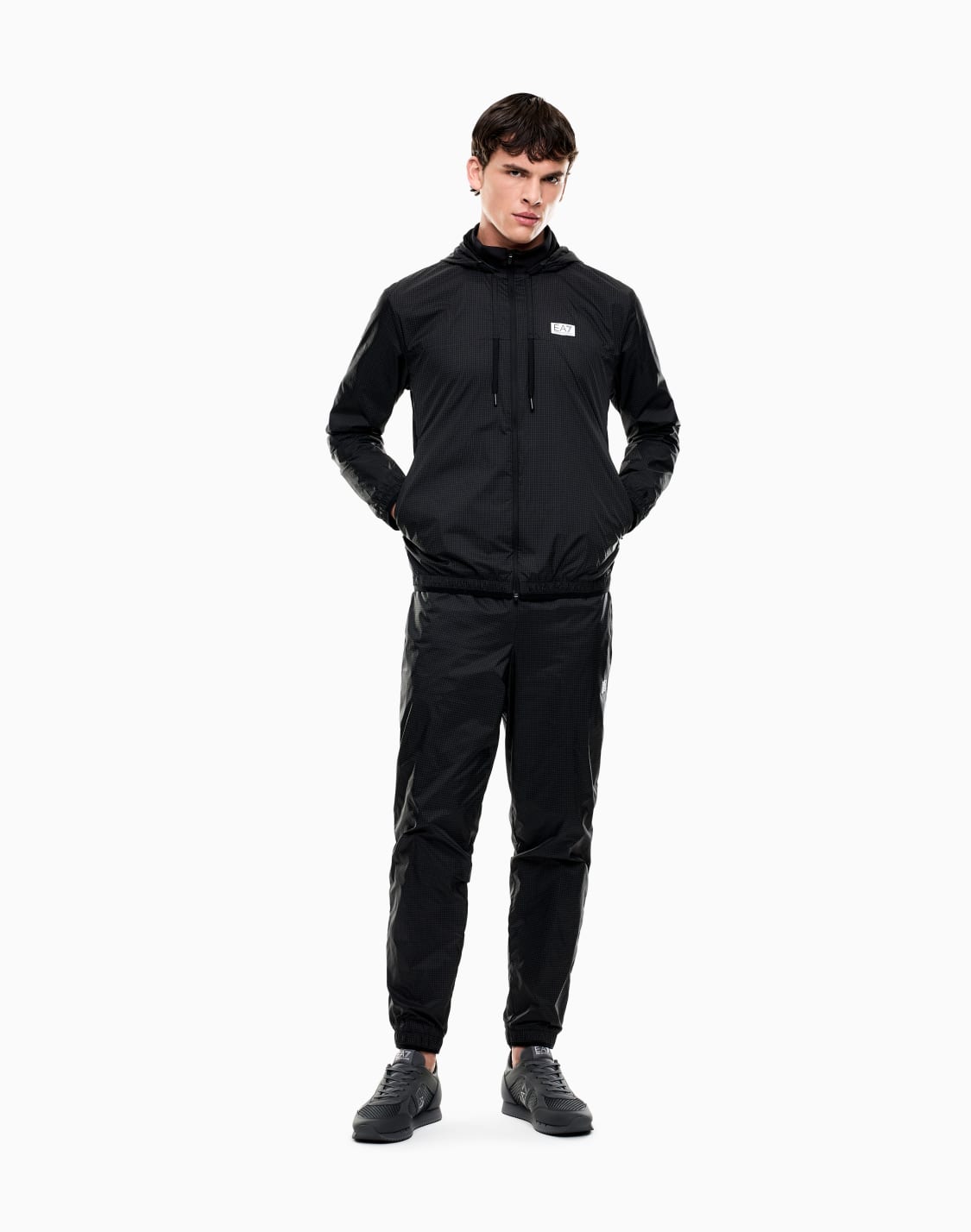 dynamic-athlete-tracksuit-in-ventus7-technical-fabric-black--ea7