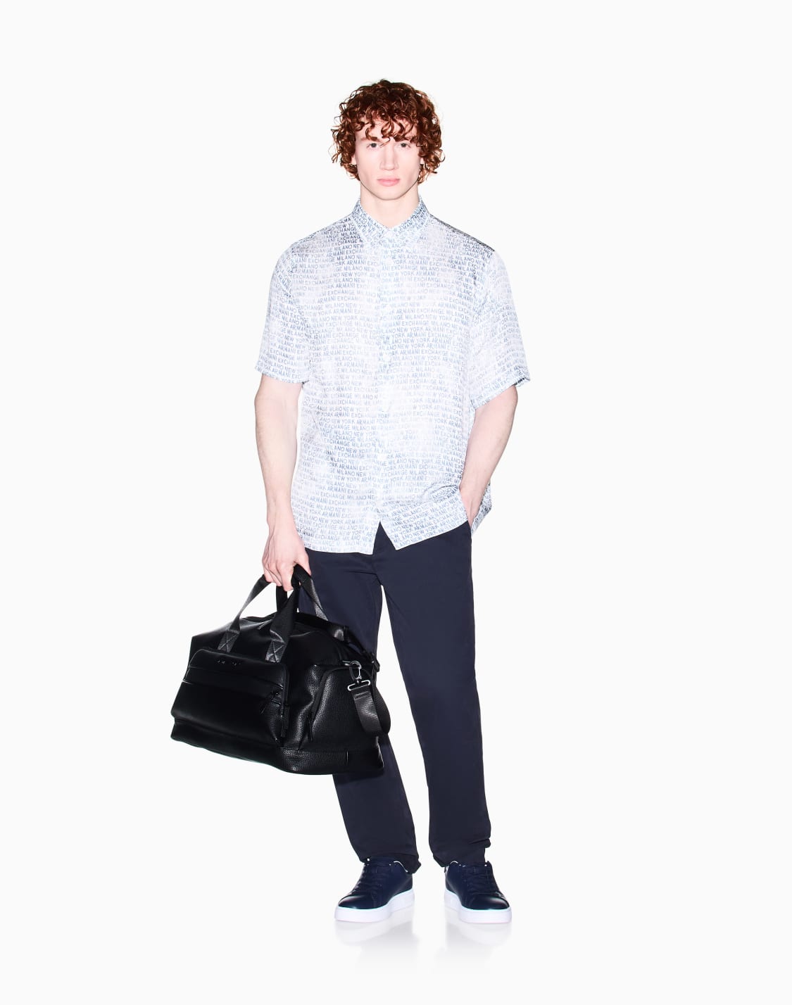 オルオバプリント-ボクシフィット-半袖シャツ-ライトブル--armani-exchange