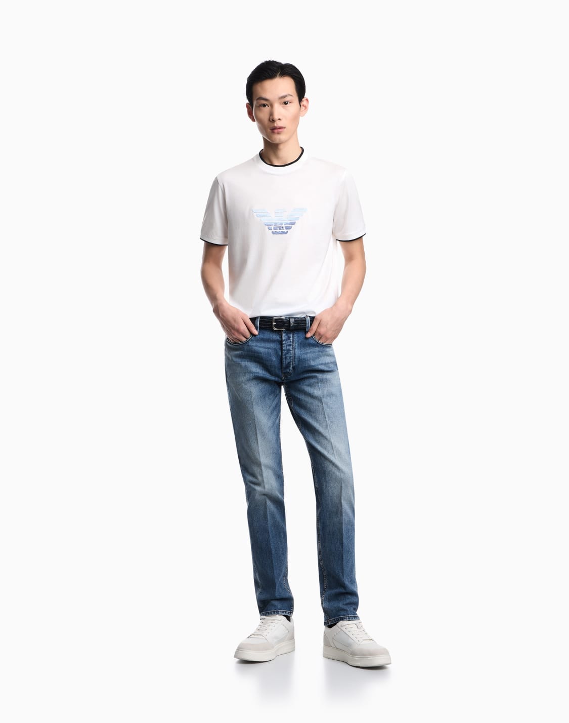 t-shirt-slim-fit-in-jersey-misto-lyocell-con-ricamo-aquila-degrad-bianco--emporio-armani