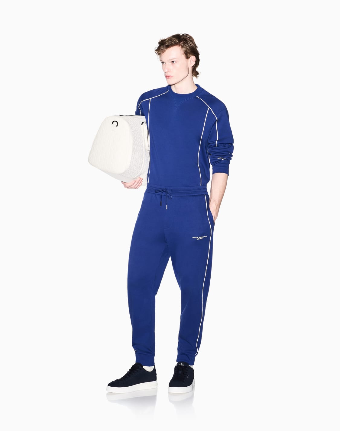 sophisticated-comfort-crewneck-interlock-sweatshirt-azul--armani-exchange