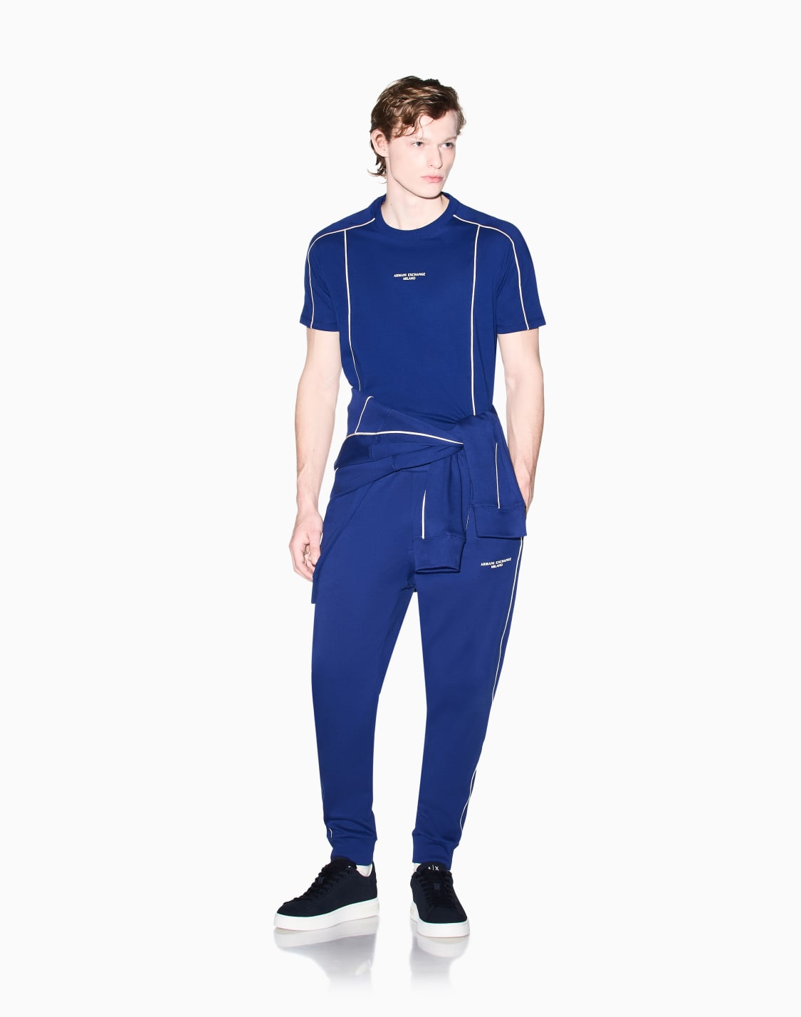 パイピングディテル-レギュラフィット-半袖クルネックtシャツ-ブル--armani-exchange