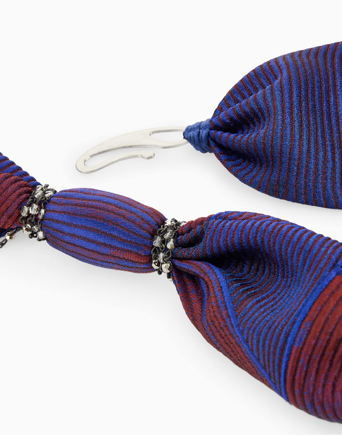 colliers-bleu--giorgio-armani