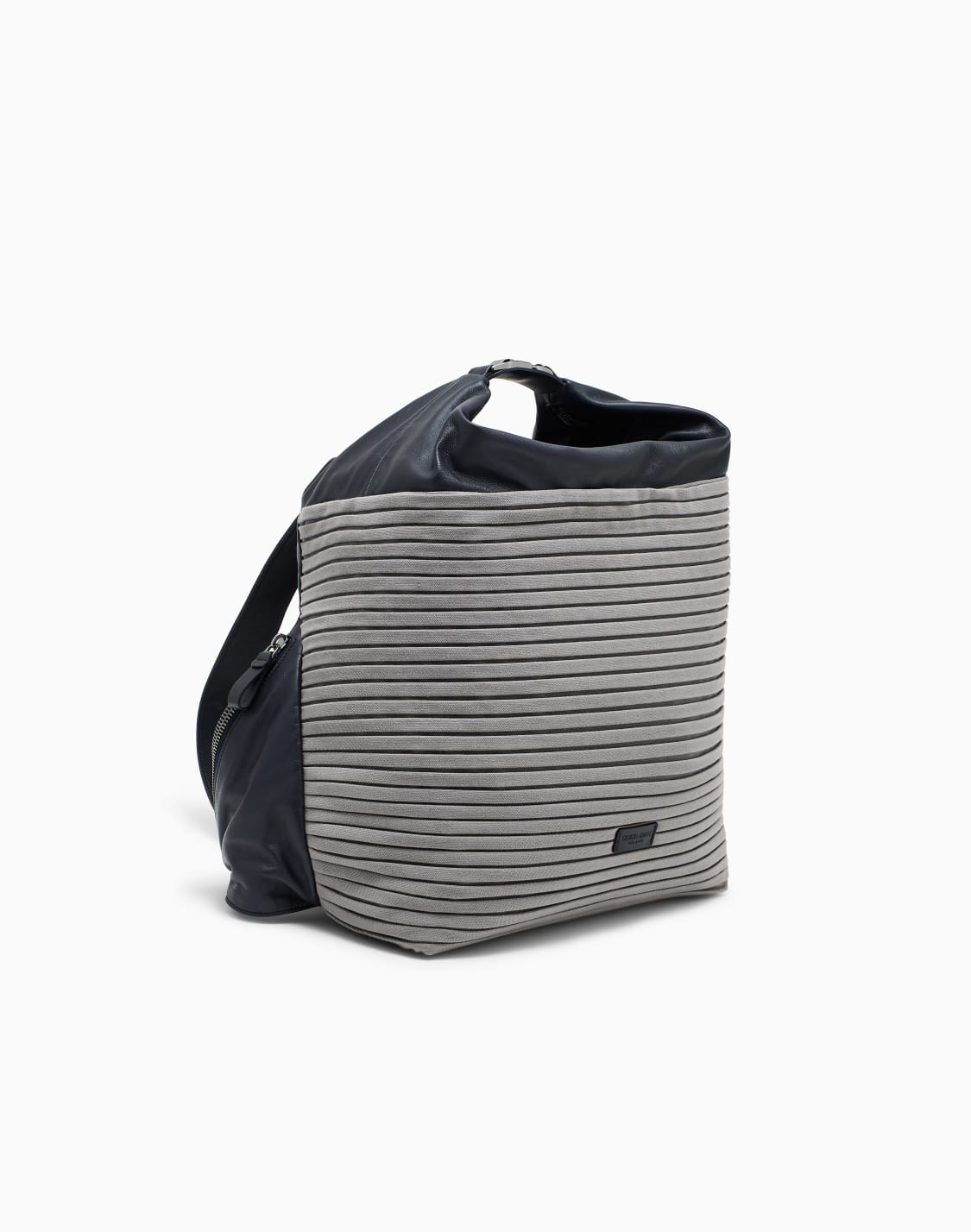 sacs-dos-gris--giorgio-armani