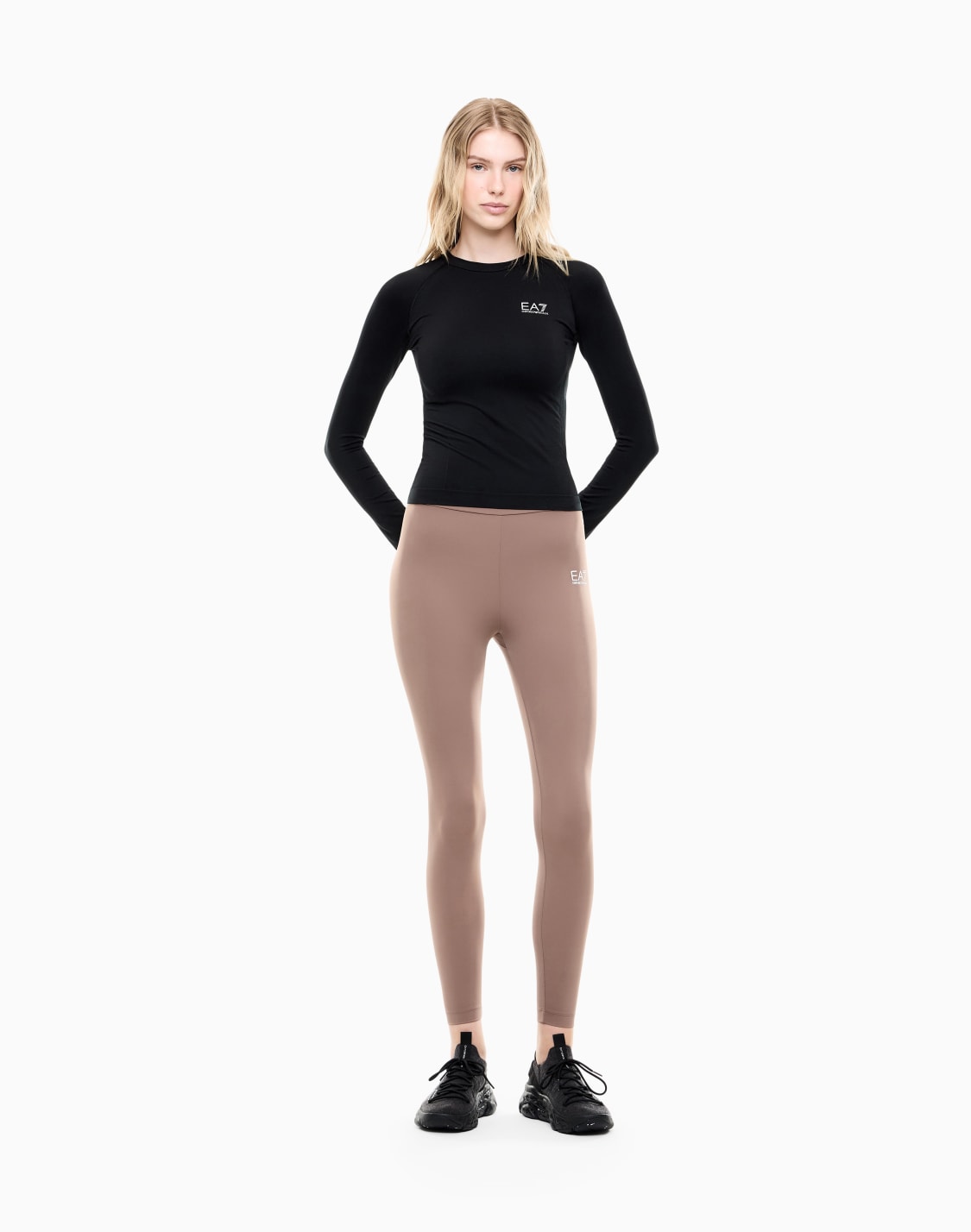 slim-long-sleeve-t-shirt-ventus-plus-in-seamless-jersey-black--ea7