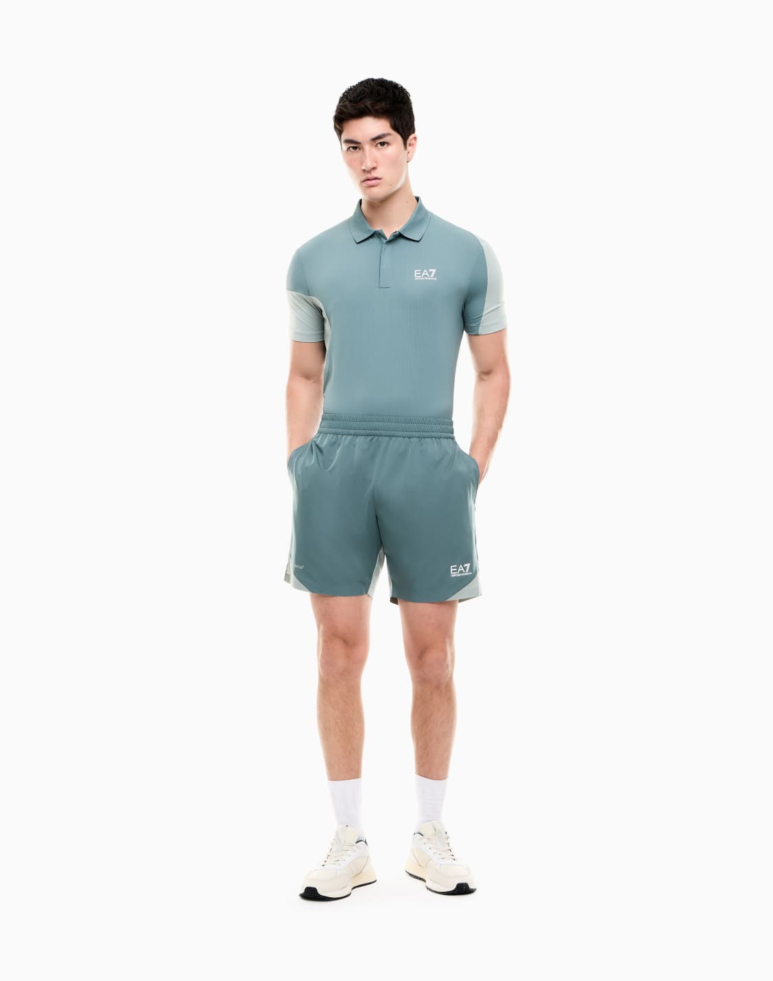 color-block-tennis-pro-shorts-in-ventus7-technical-fabric-green--ea7