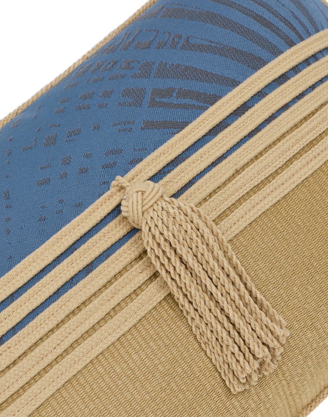 tabah-outdoor-cushion-multicolored--armani-casa