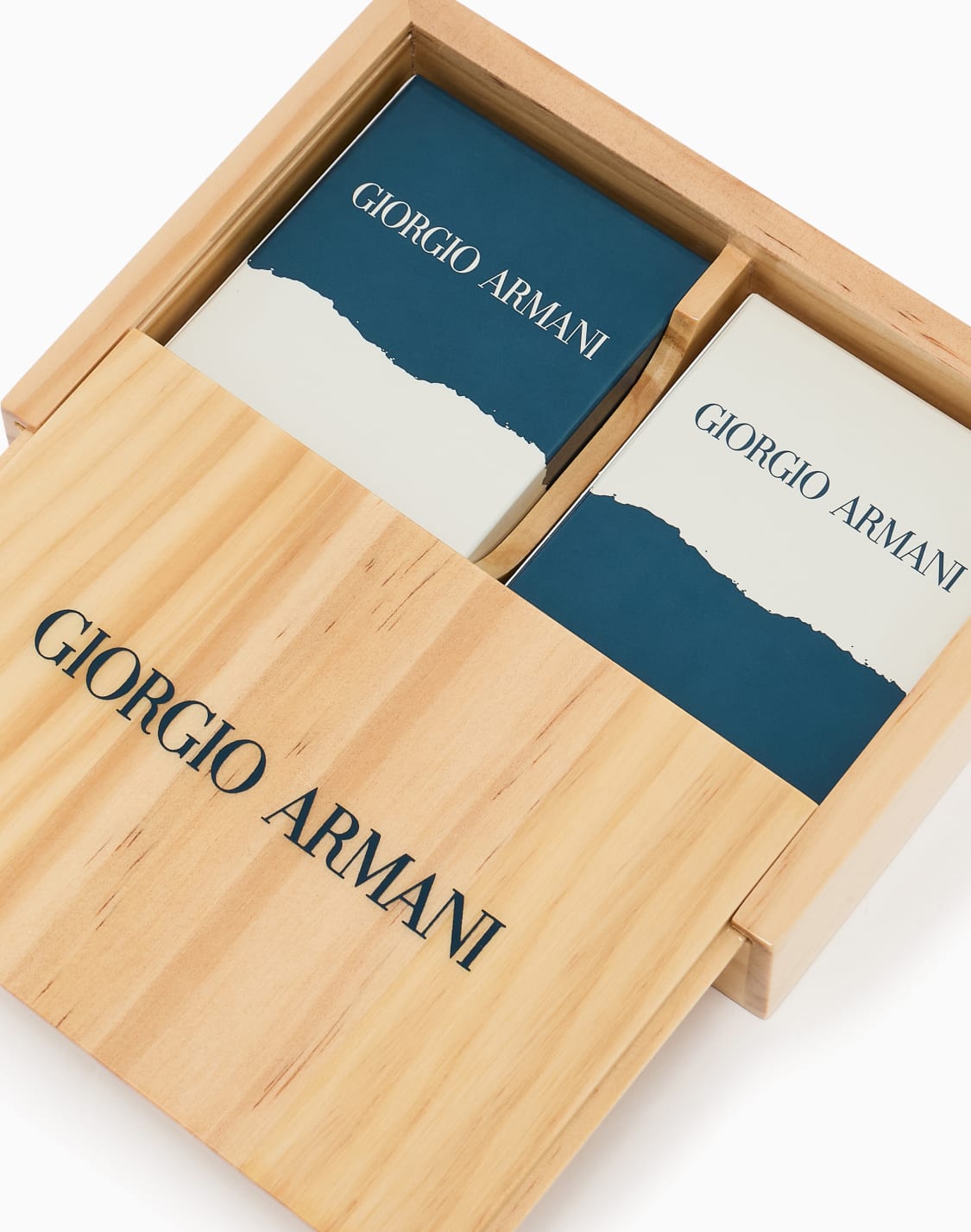 set-due-mazzi-di-carte-giorgio-armani-mare-multicolore--giorgio-armani